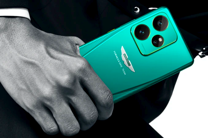 Realme GT 7 Dream Edition hadir di Indonesia dengan desain Aston Martin.